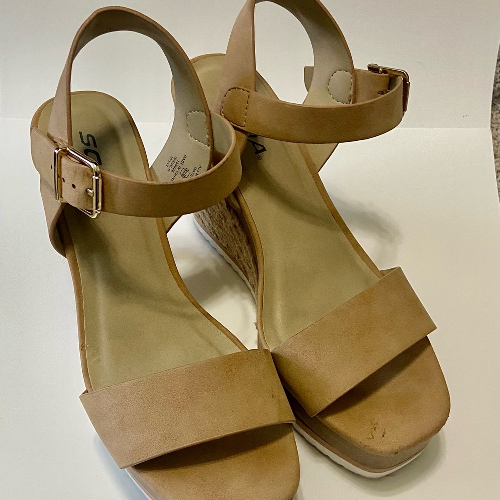 Soda Women's Tan Wedge Sandals
